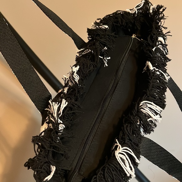 tote bag NWOT - Picture 3 of 4